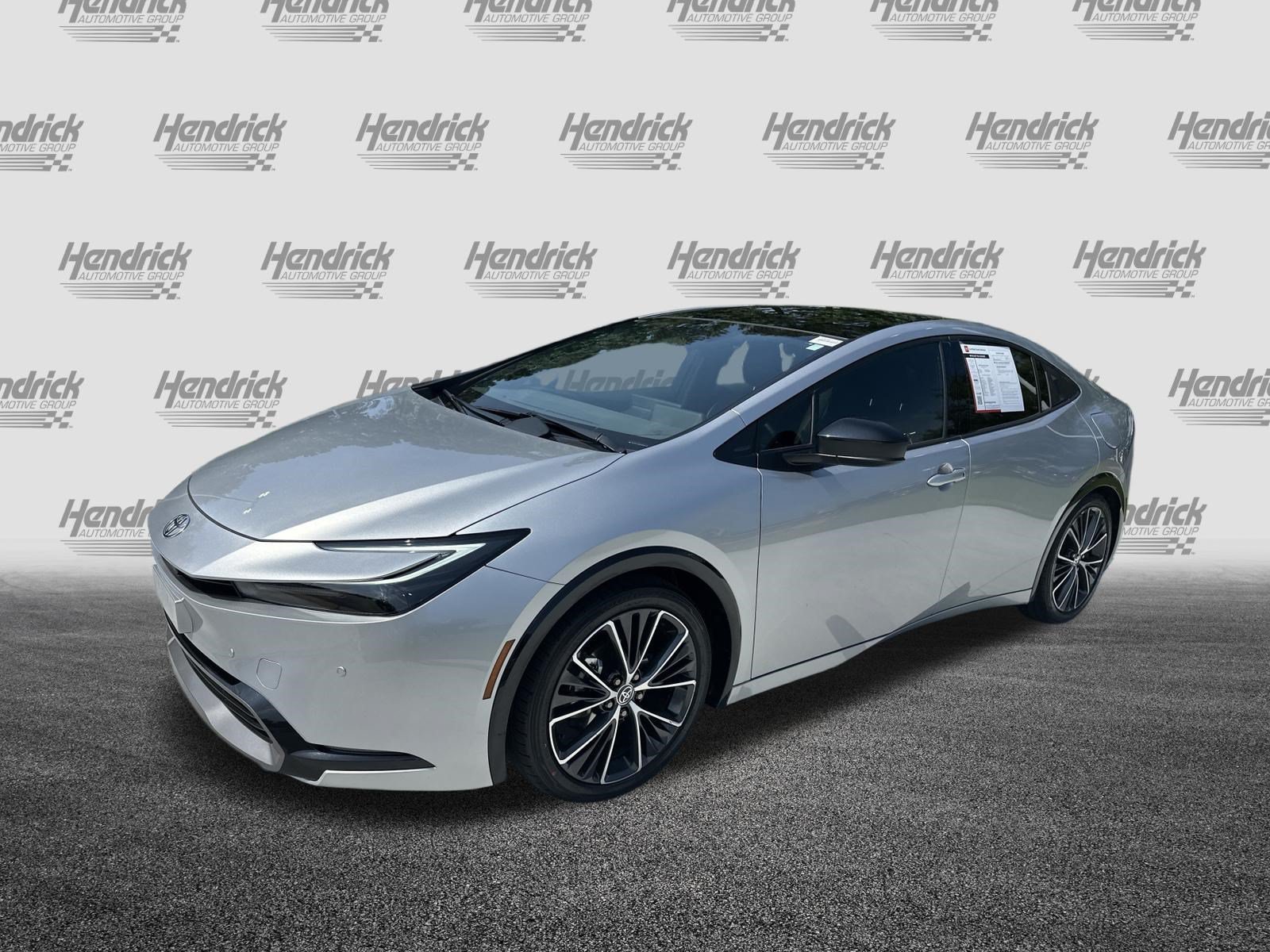 Used 2024 Toyota Prius Limited FWD image 5