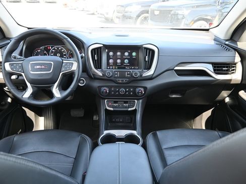 Used 2024 GMC Terrain Denali w/ Denali Premium Package AWD/4WD image 7