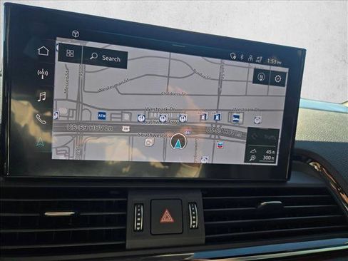 Used 2021 Audi Q5 e Prestige w/ Prestige Package image 11