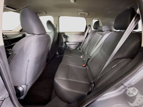 Used 2023 Nissan Rogue S image 25