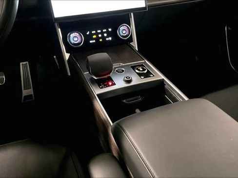 Used 2023 Land Rover Range Rover Autobiography AWD/4WD image 19
