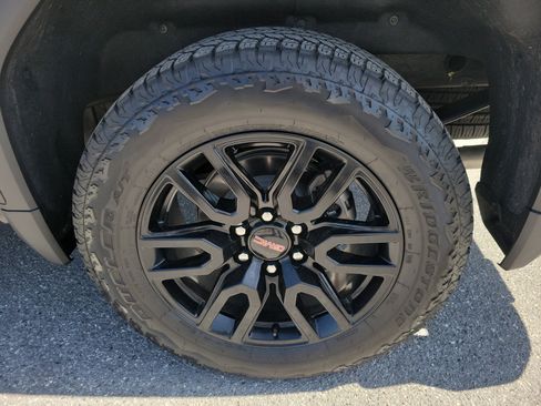 Certified 2024 GMC Sierra 1500 Elevation w/ X31 Off-Road Package image 32