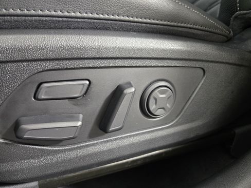 Used 2025 Kia Sorento SX Prestige AWD/4WD image 32