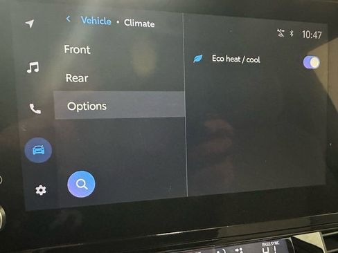 Used 2025 Toyota Sienna LE image 33