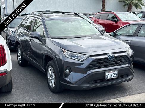 Used 2020 Toyota RAV4 XLE w/ All Weather Liner Package image 1