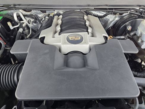 Used 2018 Cadillac Escalade ESV Luxury RWD image 30