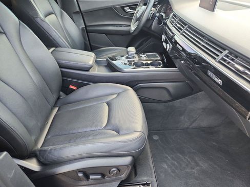 Used 2019 Audi Q7 3.0T Prestige w/ Prestige Package AWD/4WD image 29