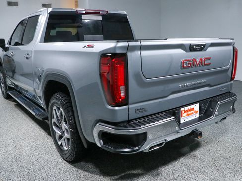 Used 2024 GMC Sierra 1500 SLT w/ SLT Premium Plus Package AWD/4WD image 9