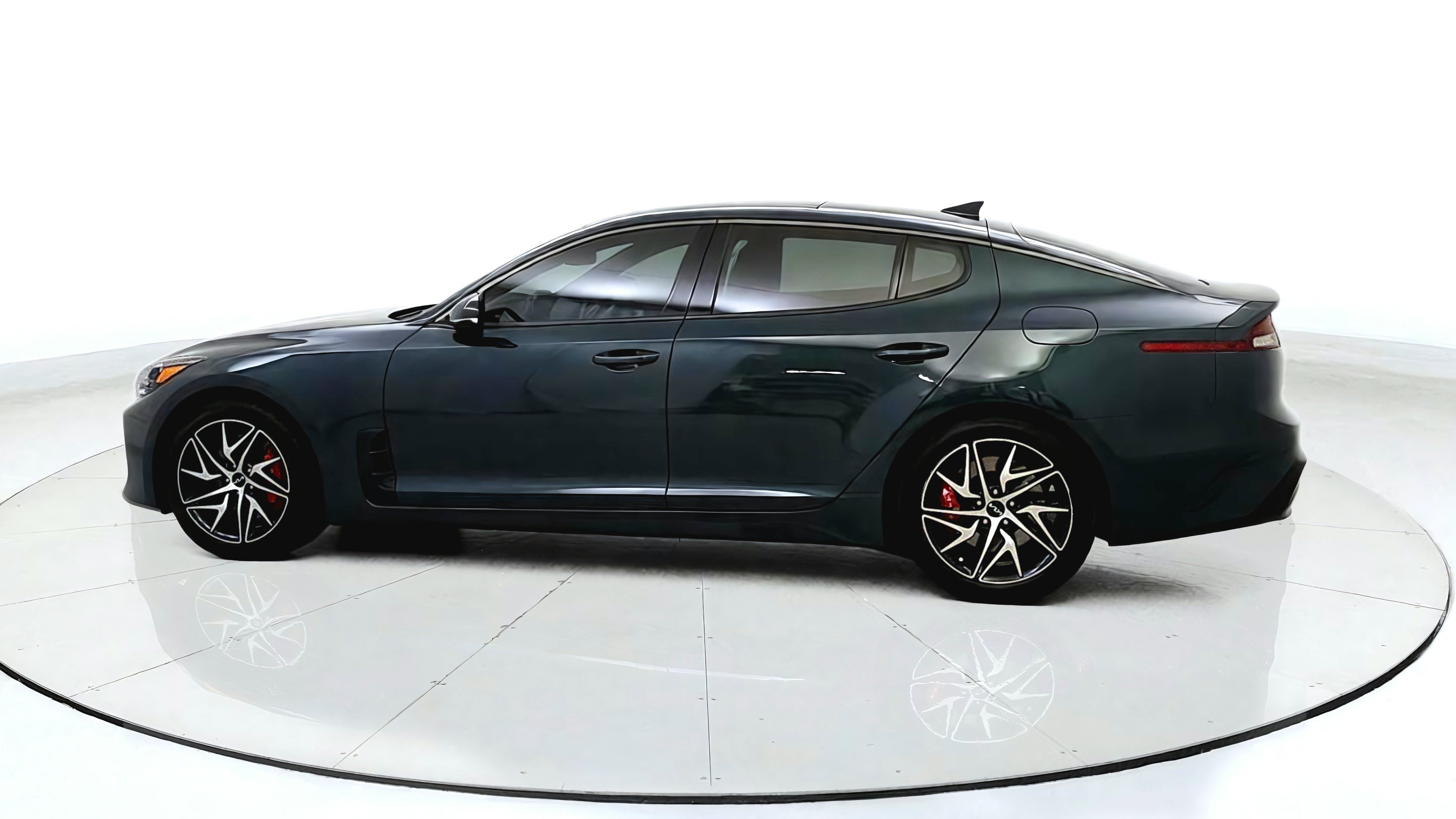 Used 2023 Kia Stinger GT-Line w/ Sun & Sound Package AWD/4WD image 4