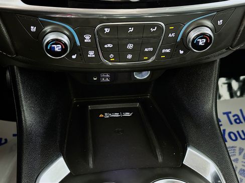 Used 2021 Chevrolet Traverse Premier w/ Redline Edition AWD/4WD image 16