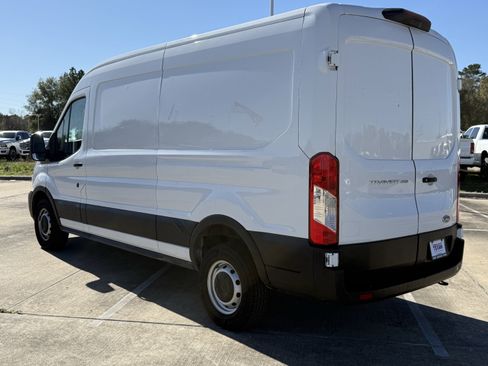 Used 2023 Ford Transit 250 Medium Roof image 7