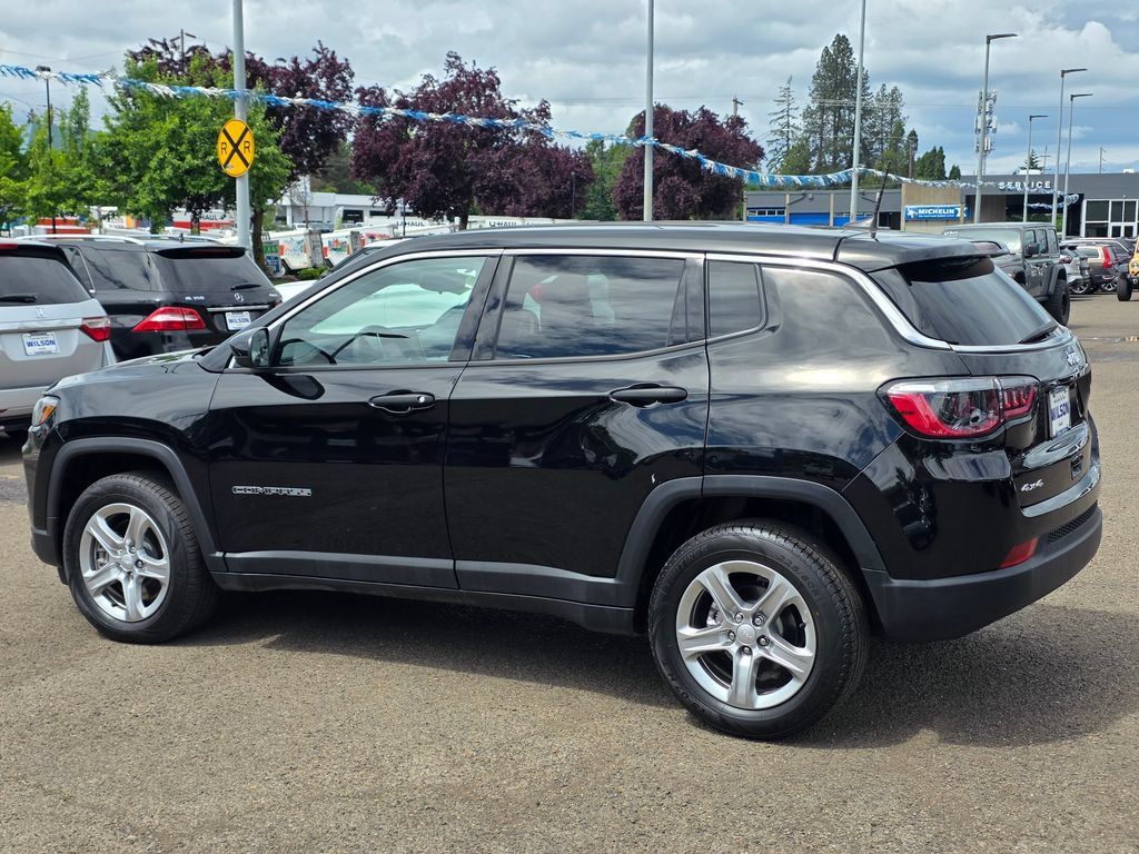 Used 2024 Jeep Compass Sport AWD/4WD image 27