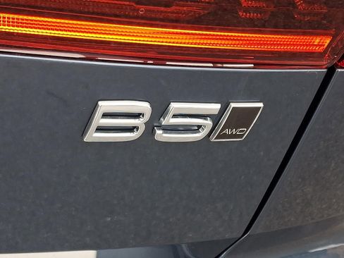 New 2026 Volvo XC60 B5 Plus w/ Climate Package AWD/4WD image 15