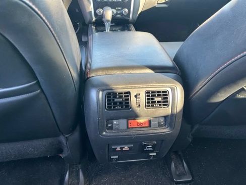 Used 2019 Nissan Pathfinder SL w/ Rock Creek Edition FWD image 16