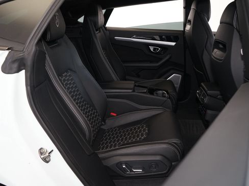 Used 2019 Lamborghini Urus AWD/4WD image 30