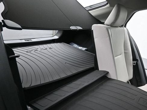 New 2026 Toyota Prius XLE image 14