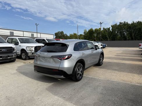 Used 2023 Honda HR-V EX-L image 5