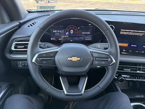 New 2026 Chevrolet Traverse LT image 14