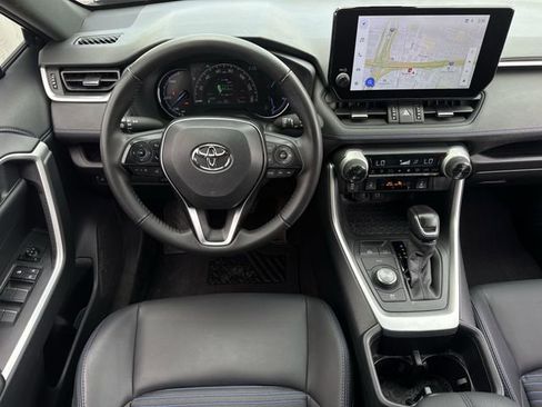 Used 2025 Toyota RAV4 XSE AWD/4WD image 13