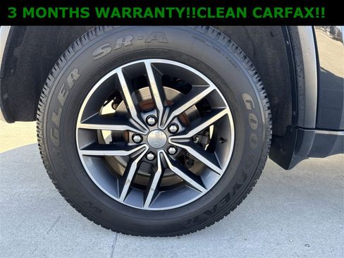 Used 2018 Jeep Grand Cherokee Limited image 24