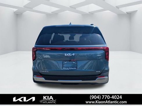 New 2026 Kia Carnival SX FWD image 4