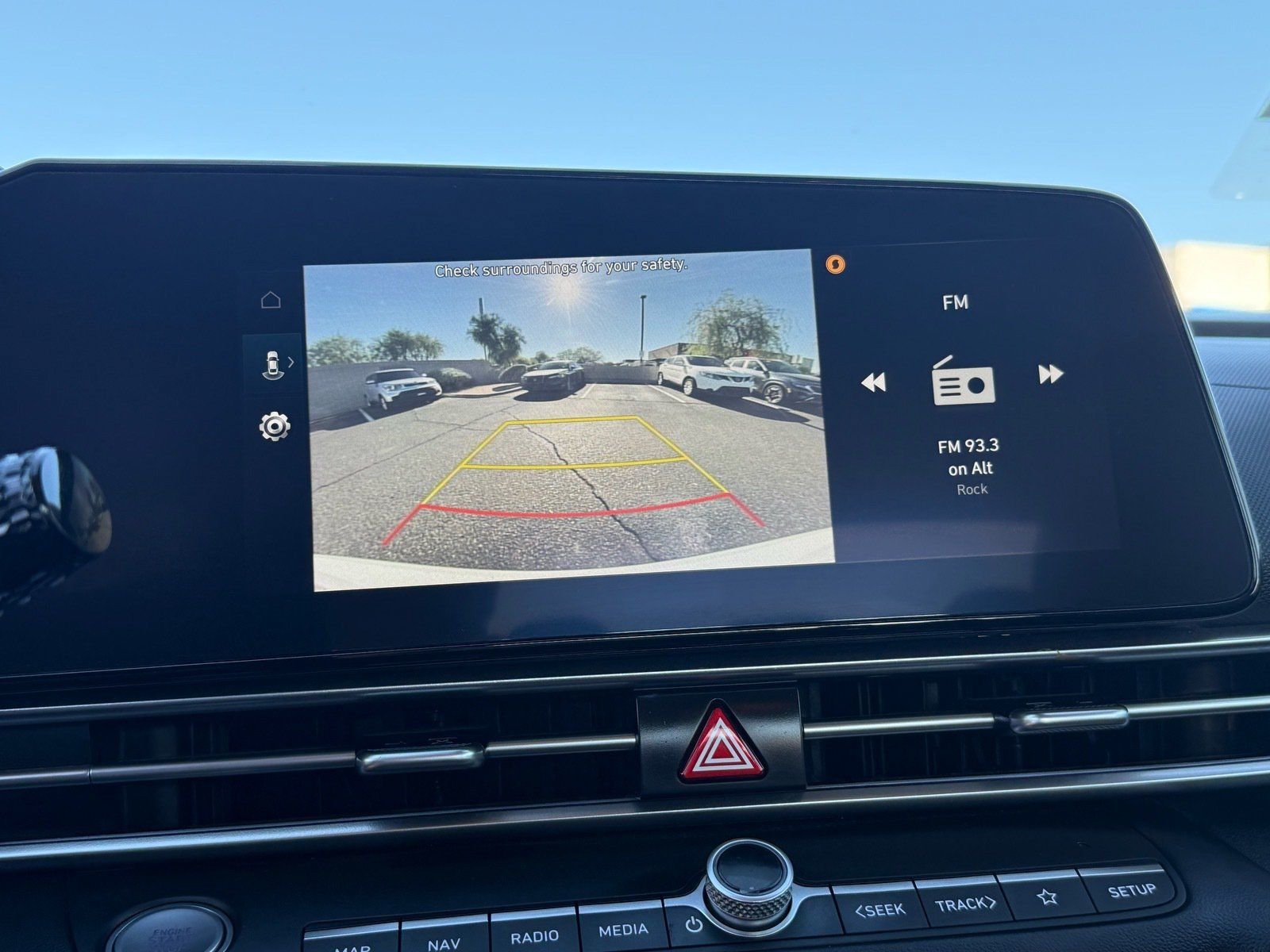 Used 2025 Hyundai Elantra SEL FWD image 22