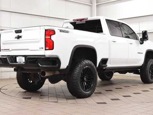 Used 2025 Chevrolet Silverado 2500 LTZ w/ Trail Boss Package AWD/4WD image 8
