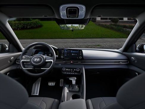 New 2026 Hyundai Elantra SEL Sport FWD image 11