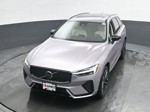 New 2026 Volvo XC60 T8 Ultra w/ Protection Package Premier AWD/4WD image 33