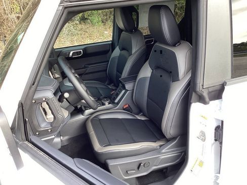 New 2025 Ford Bronco Outer Banks image 28