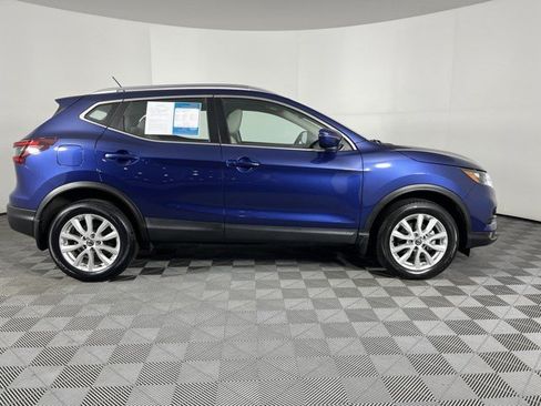 Used 2022 Nissan Rogue Sport SV FWD image 9