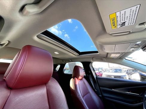 Used 2024 MAZDA CX-30 AWD 2.5 S w/ Preferred Package image 21