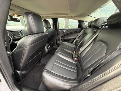 Used 2015 Chrysler 200 C w/ Sun/Sound Group image 7