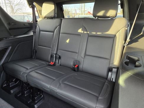 Used 2023 Chevrolet Tahoe Z71 w/ Z71 Off-Road Package AWD/4WD image 6