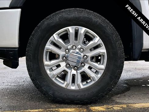 Used 2021 GMC Sierra 2500 Denali w/ Denali Ultimate Package image 34