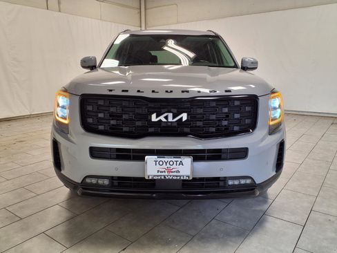Used 2022 Kia Telluride SX w/ Nightfall Edition Package AWD/4WD image 2