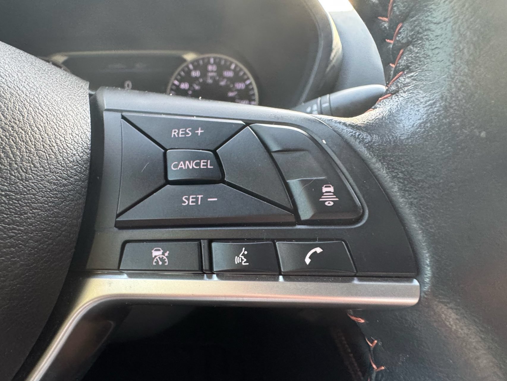 Used 2023 Nissan Sentra SR w/ SR Premium Package FWD image 17