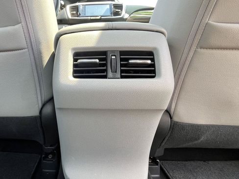 Used 2017 Honda Accord EX-L image 17