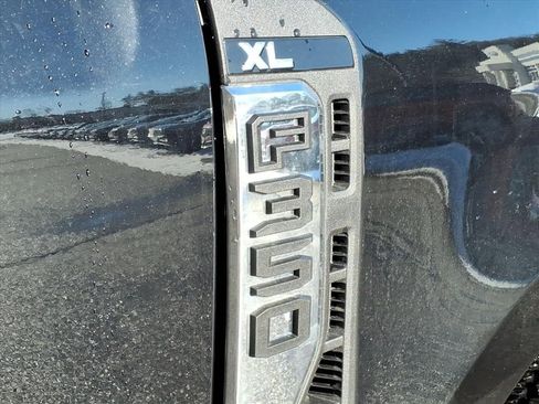 New 2026 Ford F350 XL w/ 360-Degree Camera Package image 13