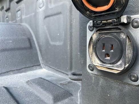 Used 2024 Chevrolet Silverado 1500 RST image 30