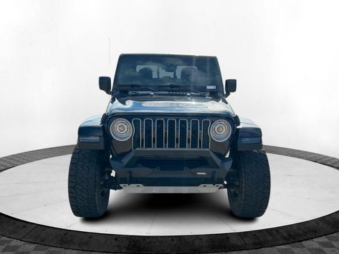 Certified 2021 Jeep Gladiator Overland w/ Popular Equipment Package image 8