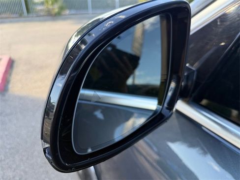 Used 2022 BMW X7 xDrive40i w/ Premium Package image 33