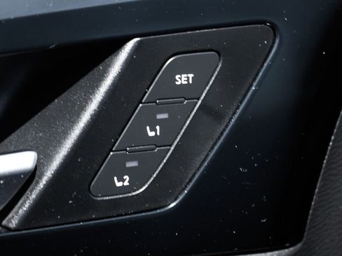 Used 2022 Mitsubishi Outlander SEL FWD image 17