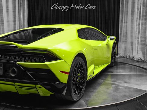 Used 2020 Lamborghini Huracan EVO image 39