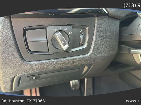 Used 2018 BMW M3 RWD image 33