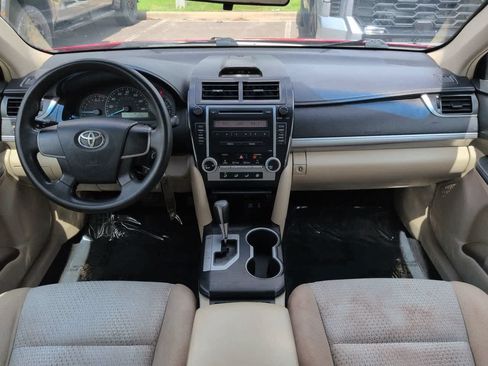 Used 2012 Toyota Camry FWD image 14