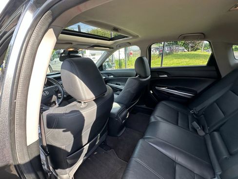 Used 2013 Honda Crosstour EX-L image 18