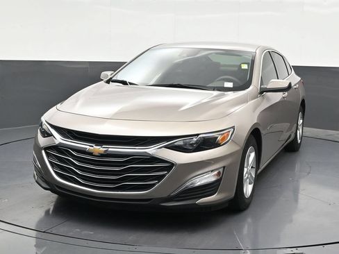 Used 2024 Chevrolet Malibu LS FWD image 9