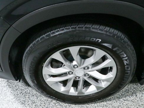 Used 2020 Hyundai Santa Fe SEL w/ Cargo Package FWD image 11