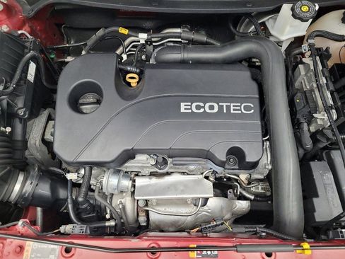 Used 2020 Chevrolet Equinox LT image 30